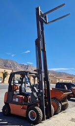 [50150] DCR1495NcG - Carretilla gas cuatro ruedas